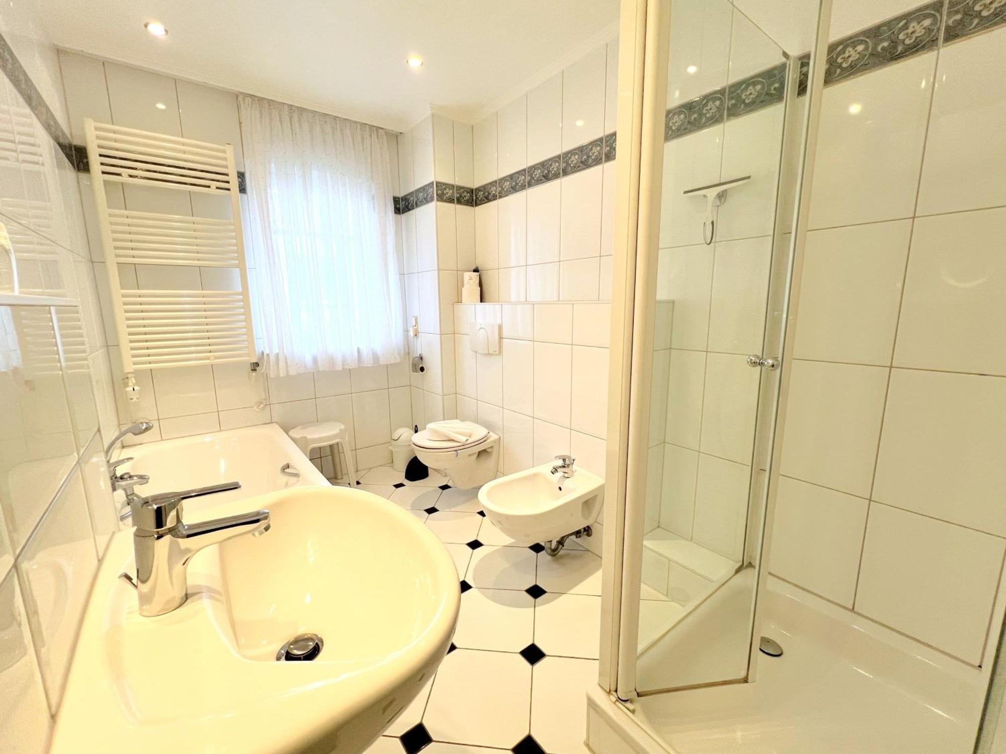 Biermann - Nur 100 Meter Zum Strand! Apartment Ostseebad Binz